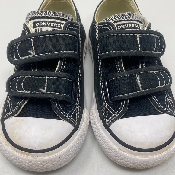 Converse Chuck Taylor All Star Black Easy-On Sneakers - Picture 9 of 11